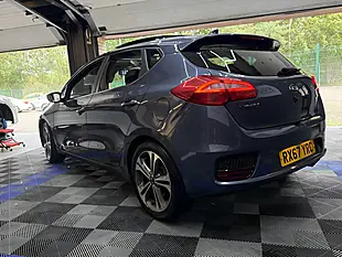 Used 2017 Kia Ceed 4 Blue - Interior and Exterior details 8