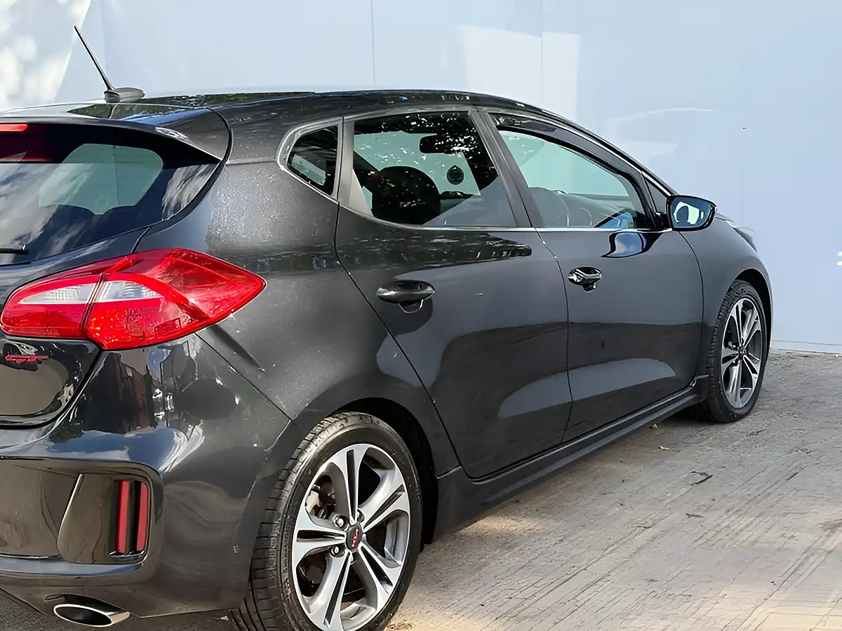 Used 2017 Kia Ceed GT-Line Dark Gun Metal - Interior and Exterior details 10
