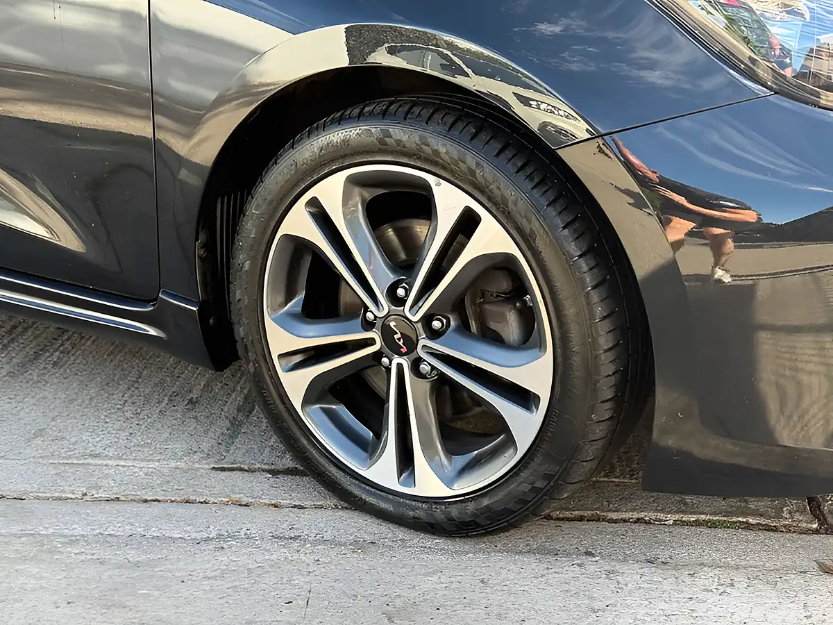 Used 2017 Kia Ceed GT-Line Dark Gun Metal - Interior and Exterior details 13