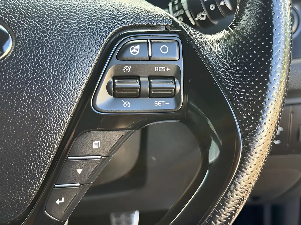 Used 2017 Kia Ceed GT-Line Dark Gun Metal - Interior and Exterior details 19