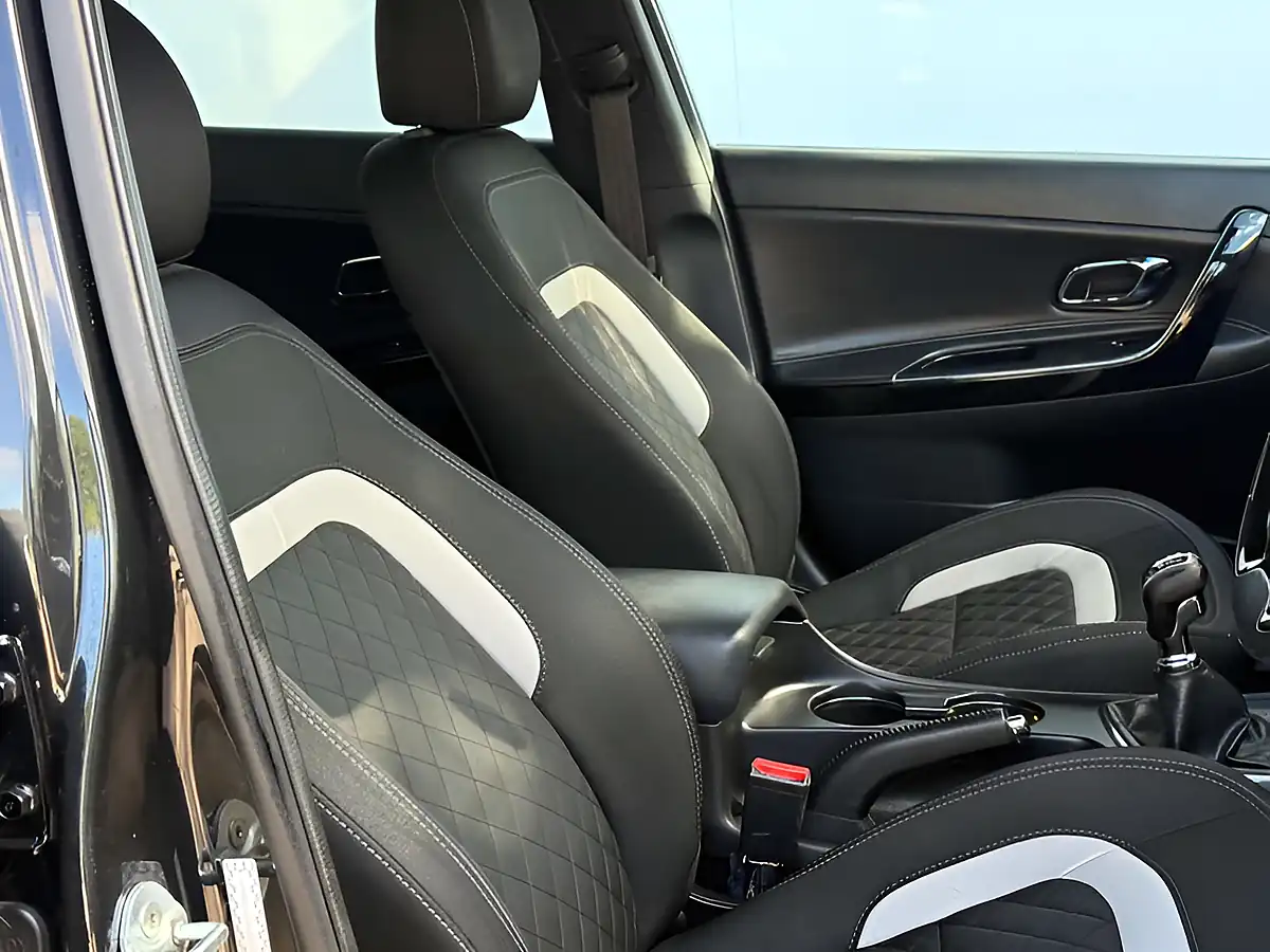 Used 2017 Kia Ceed GT-Line Dark Gun Metal - Interior and Exterior details 4