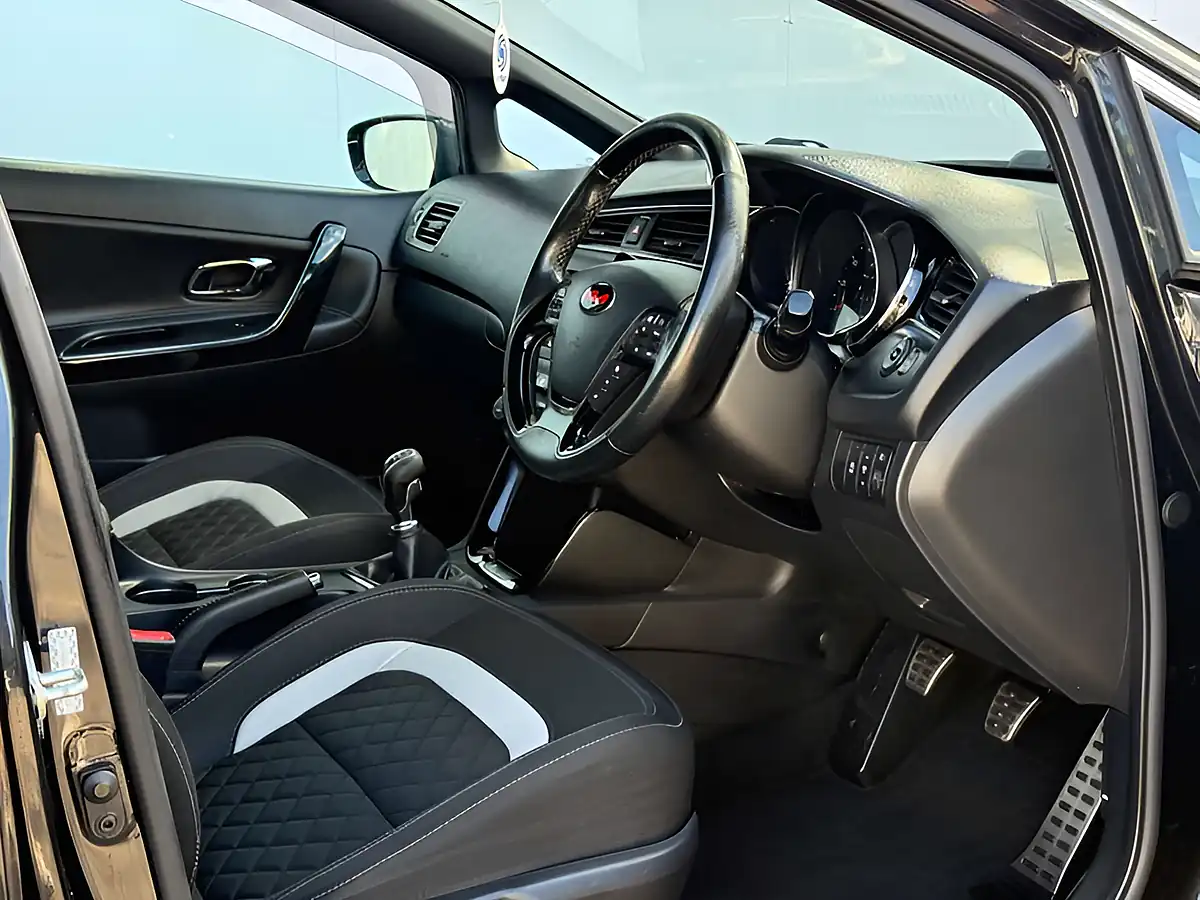 Used 2017 Kia Ceed GT-Line Dark Gun Metal - Interior and Exterior details 5