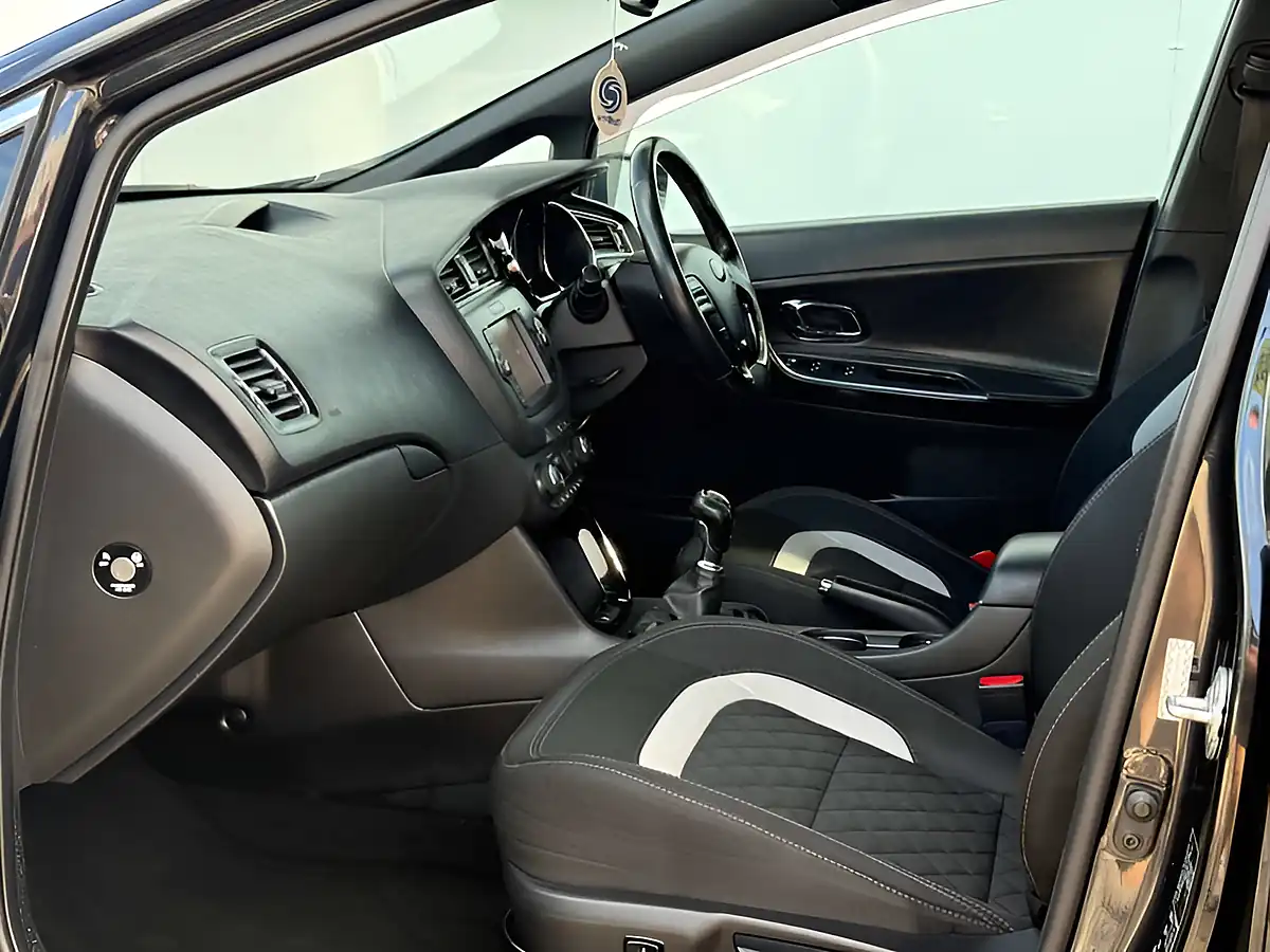 Used 2017 Kia Ceed GT-Line Dark Gun Metal - Interior and Exterior details 7