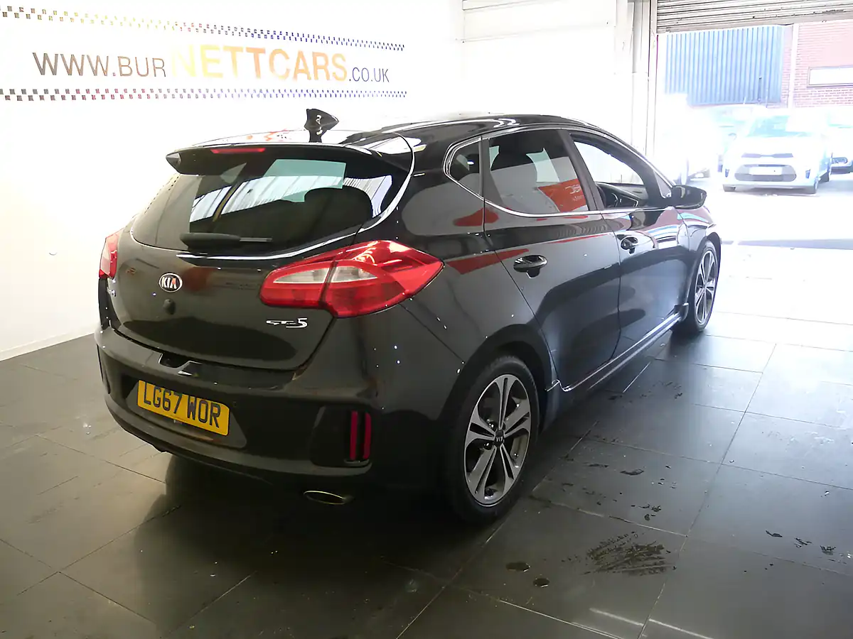 Used 2017 Kia Ceed GT-Line S Black - Interior and Exterior details 8