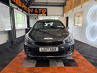 Used 2017 Kia Ceed GT-Line Sportswagon Silver - Interior and Exterior details 9