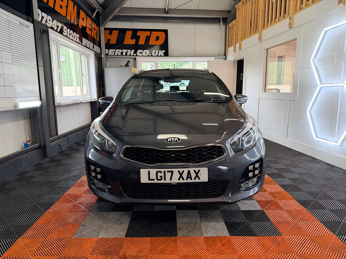 Used 2017 Kia Ceed GT-Line Sportswagon Silver - Interior and Exterior details 9