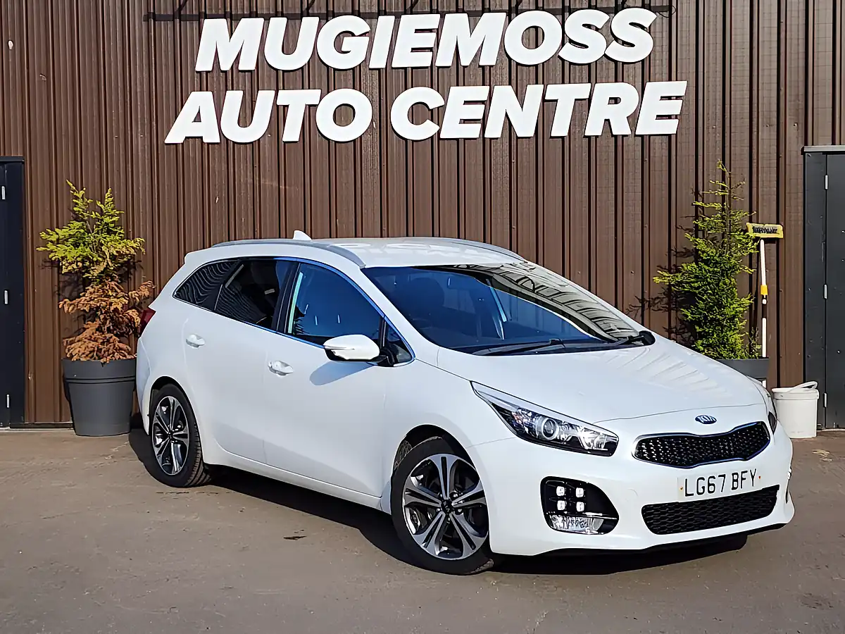 Used 2017 Kia Ceed GT-Line White - Front View