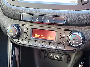 Used 2017 Kia Ceed GT-Line White - Interior and Exterior details 13