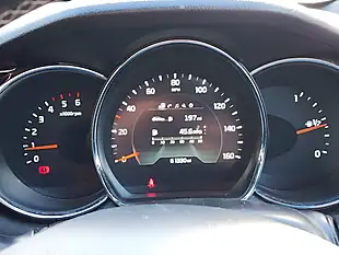 Used 2017 Kia Ceed GT-Line White - Interior and Exterior details 9