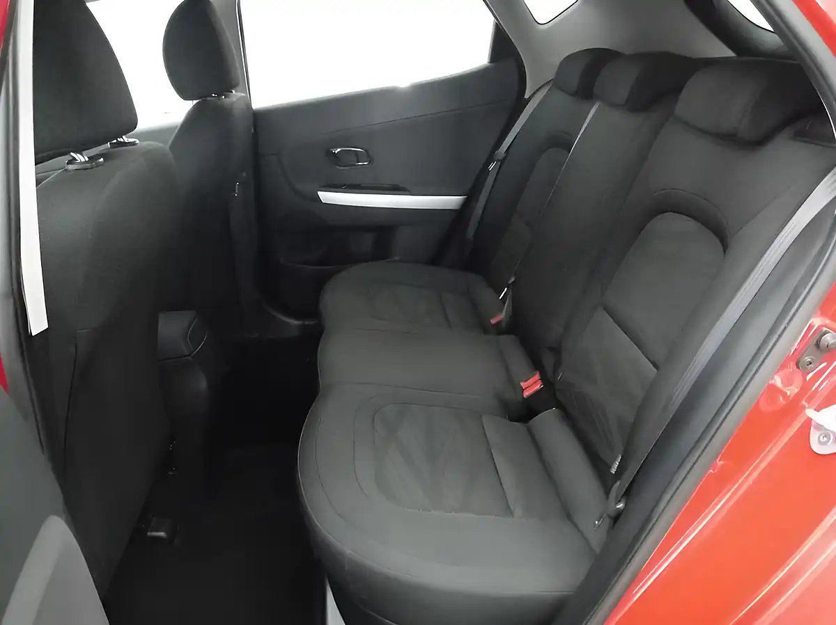 Used 2017 Kia Ceed SR7 Red - Interior and Exterior details 11