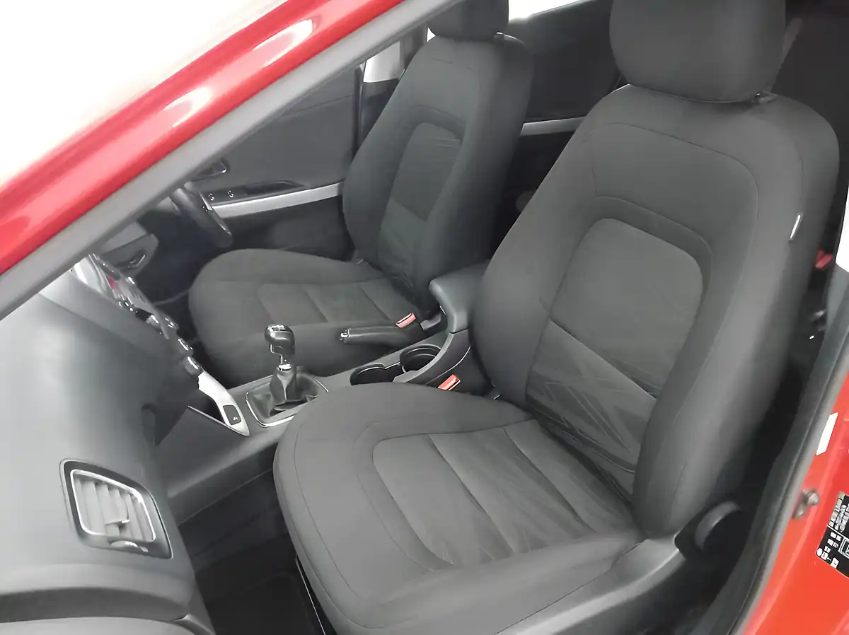 Used 2017 Kia Ceed SR7 Red - Interior and Exterior details 13