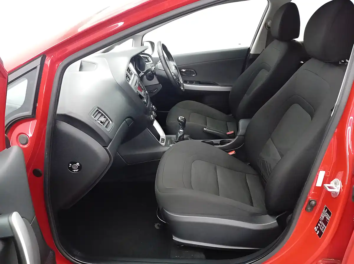 Used 2017 Kia Ceed SR7 Red - Interior and Exterior details 14