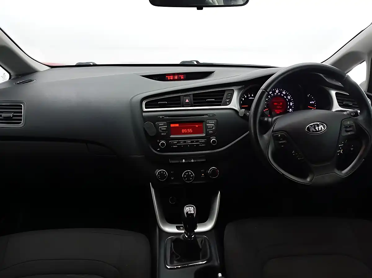Used 2017 Kia Ceed SR7 Red - Interior and Exterior details 16