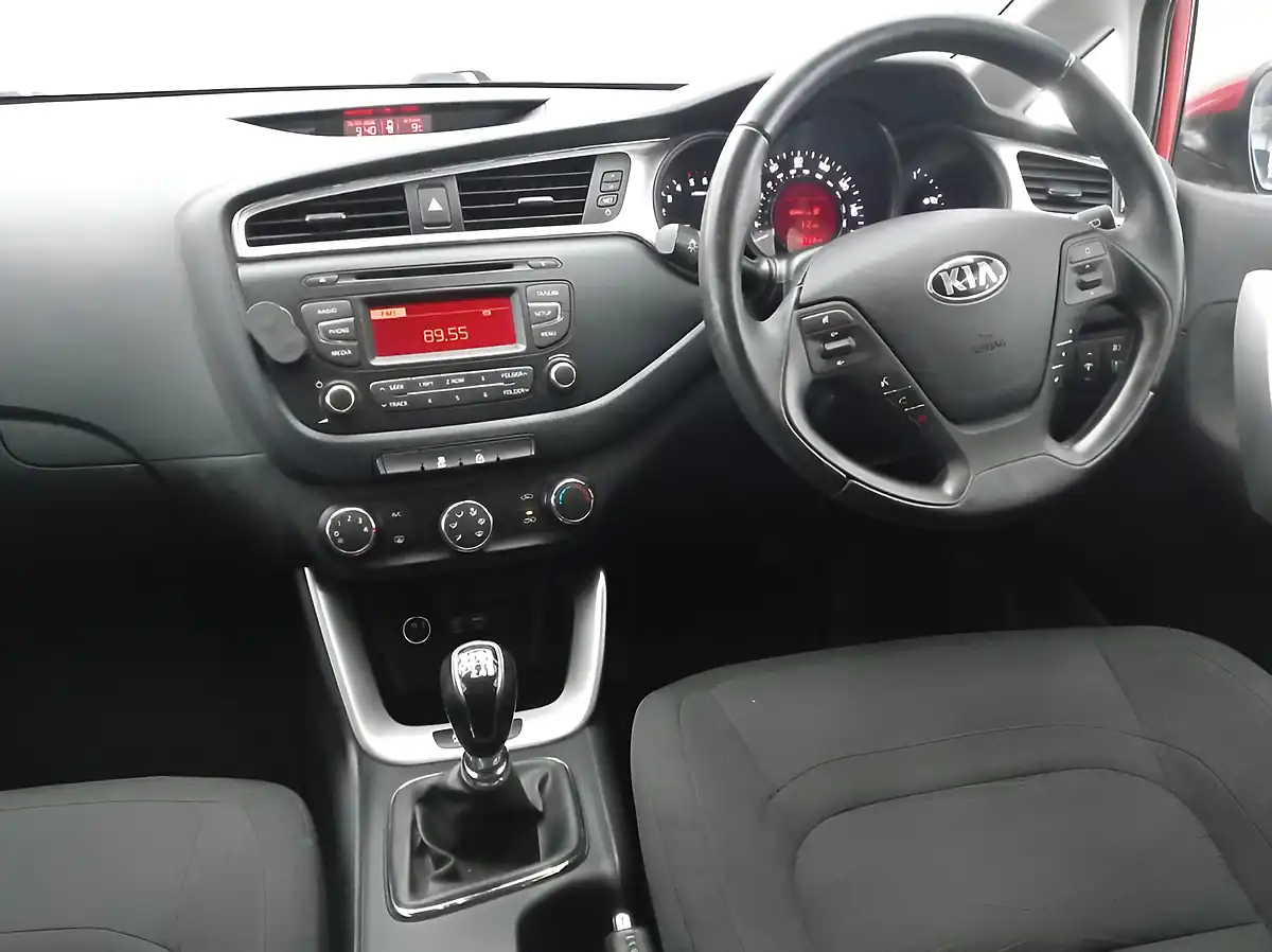Used 2017 Kia Ceed SR7 Red - Interior and Exterior details 17