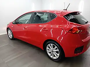 Used 2017 Kia Ceed SR7 Red - Interior and Exterior details 8