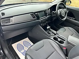 Used 2017 Kia Niro 2 Black - Interior and Exterior details 13