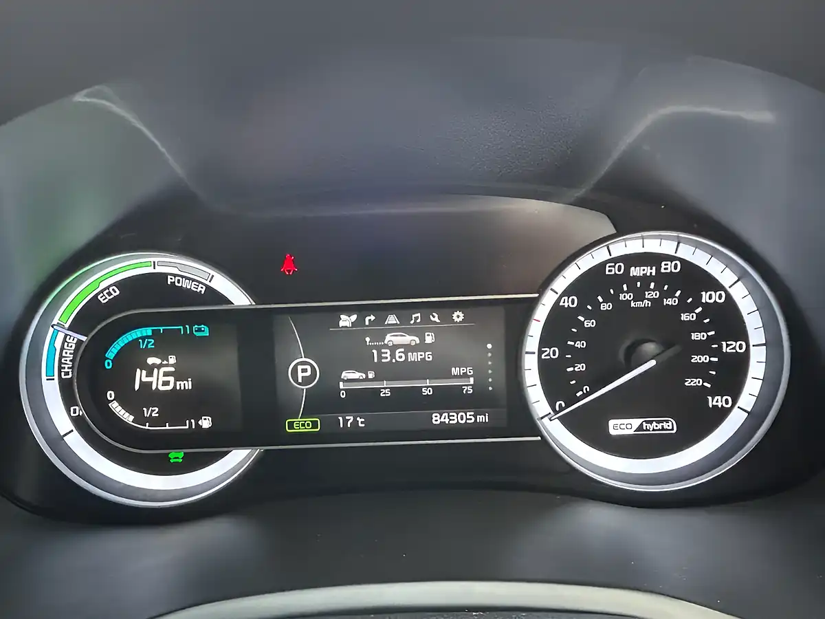 Used 2017 Kia Niro 2 Black - Interior and Exterior details 16