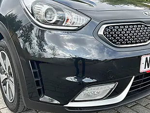 Used 2017 Kia Niro 2 Black - Interior and Exterior details 8