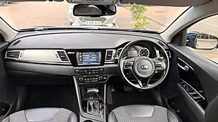 Used 2017 Kia Niro Gdi 2 Blue - Interior and Exterior details 12