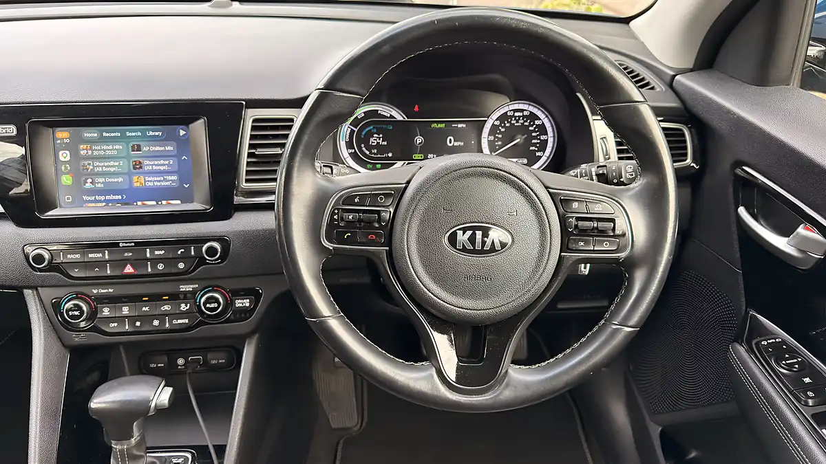 Used 2017 Kia Niro Gdi 2 Blue - Interior and Exterior details 15