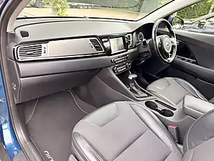 Used 2017 Kia Niro Gdi 2 Blue - Interior and Exterior details 20