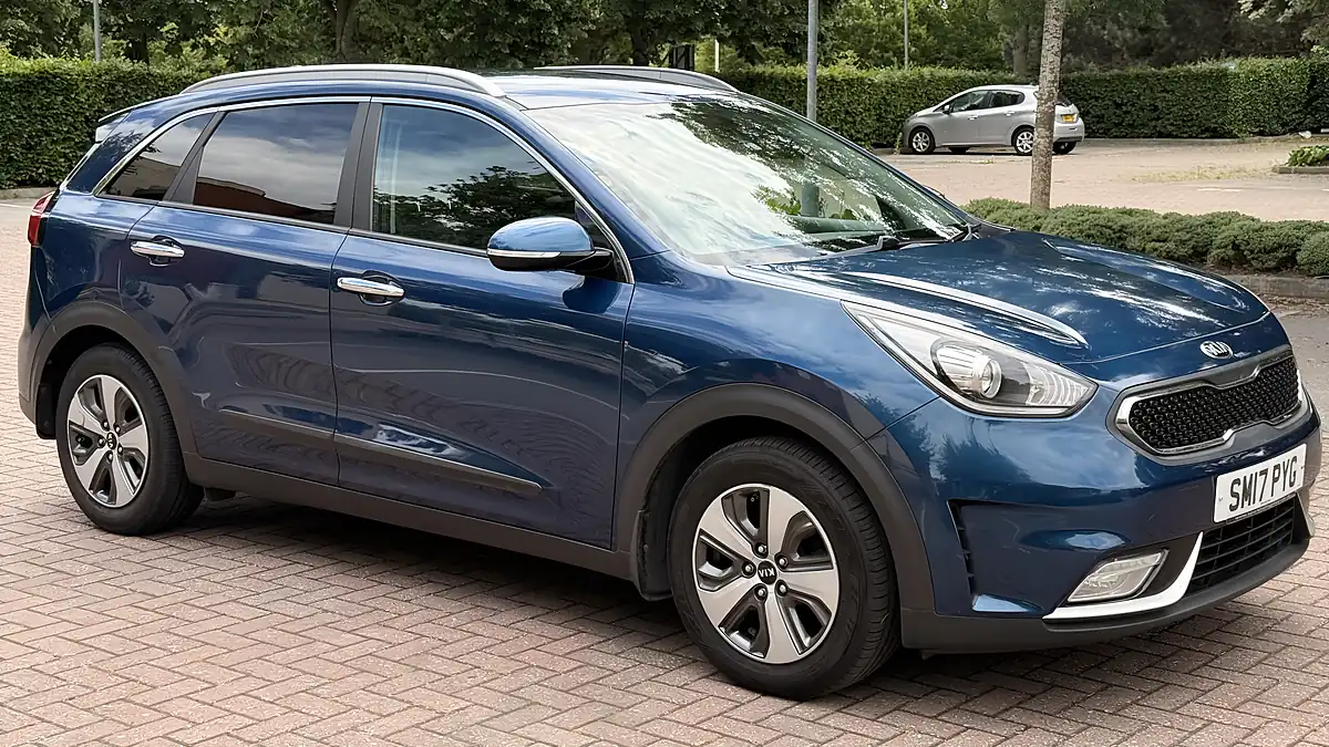 Used 2017 Kia Niro Gdi 2 Blue - Interior and Exterior details 5