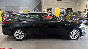 Used 2017 Kia Optima 2 Black - Interior and Exterior details 8
