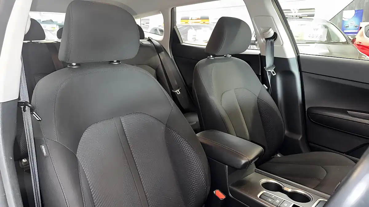 Used 2017 Kia Optima 2 Black - Interior and Exterior details 12