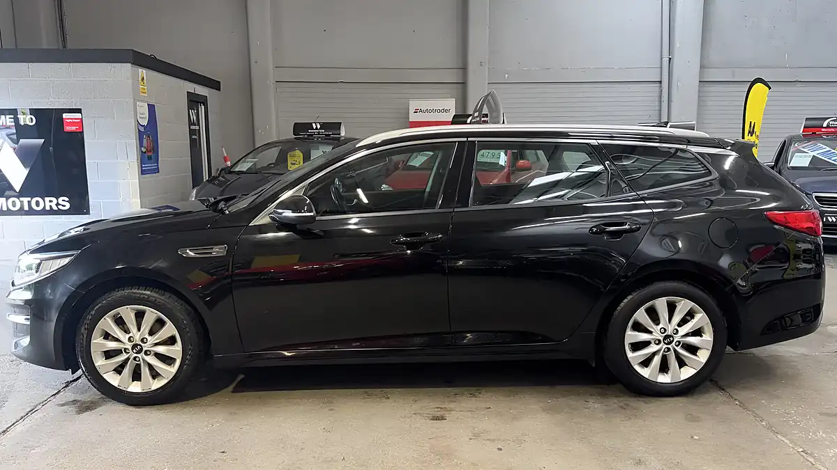 Used 2017 Kia Optima 2 Black - Interior and Exterior details 2