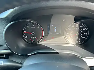 Used 2017 Kia Optima 2 Silver - Interior and Exterior details 10