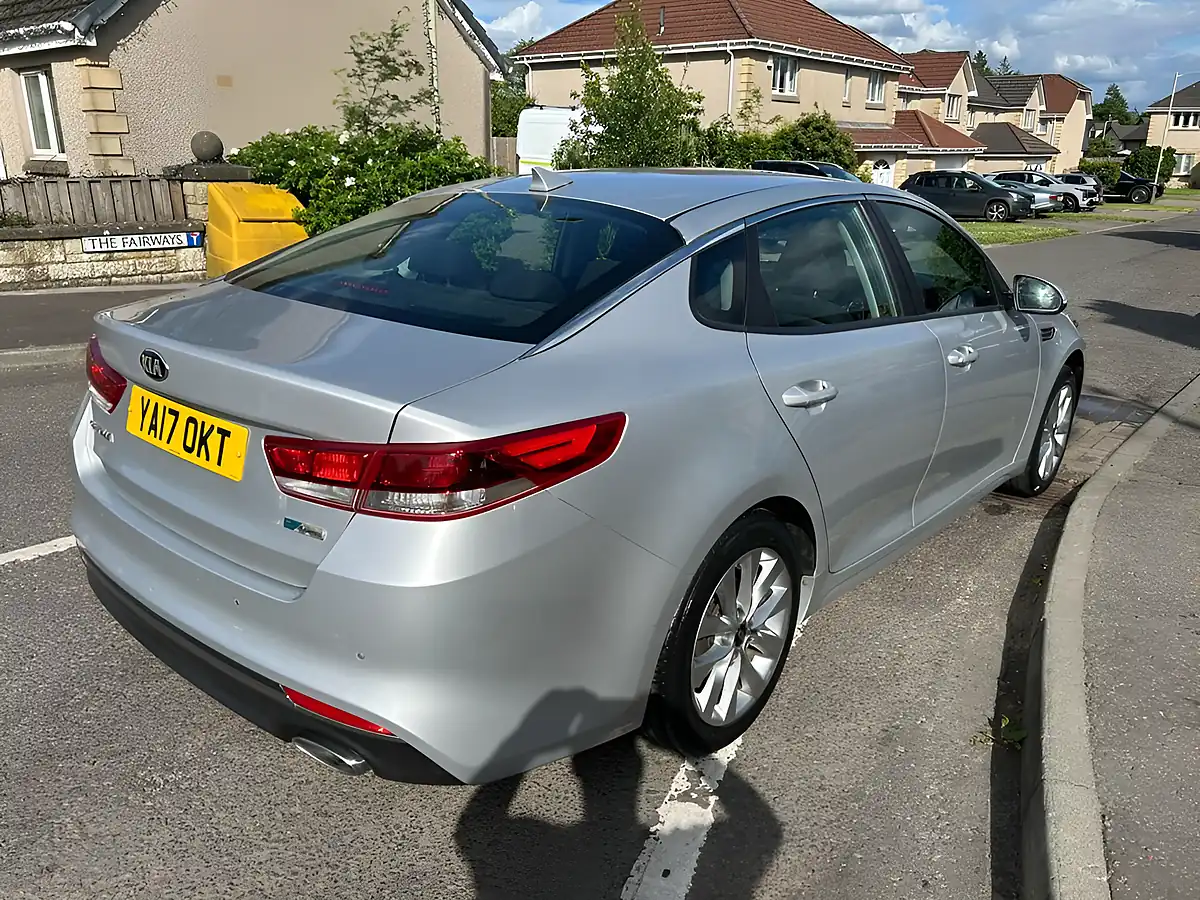 Used 2017 Kia Optima 2 Silver - Interior and Exterior details 5