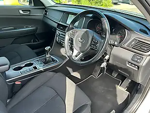 Used 2017 Kia Optima 2 Silver - Interior and Exterior details 8