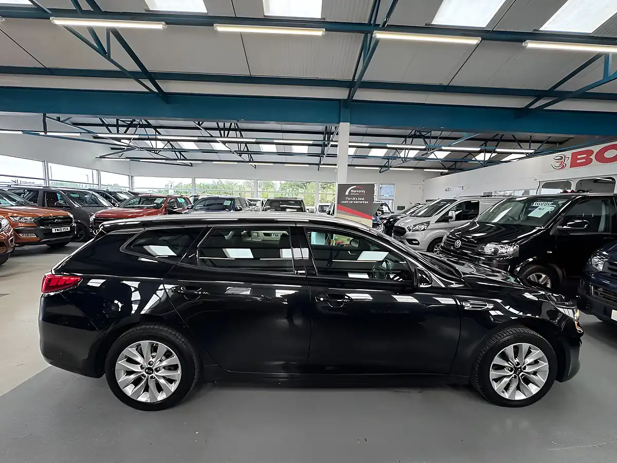 Used 2017 Kia Optima 2 Sportswagon Black - Interior and Exterior details 8