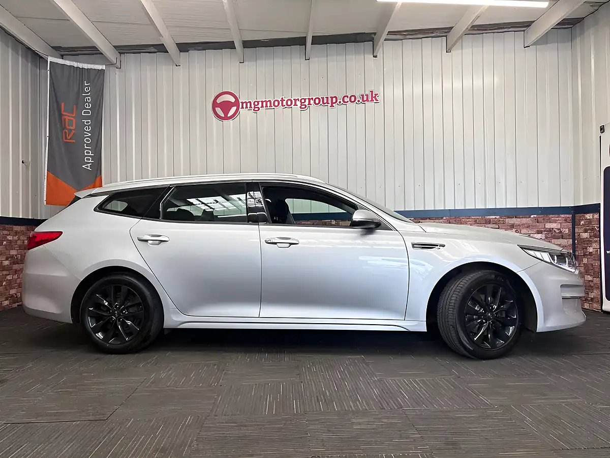 Used 2017 Kia Optima 2 Sportswagon Satin Silver - Interior and Exterior details 2