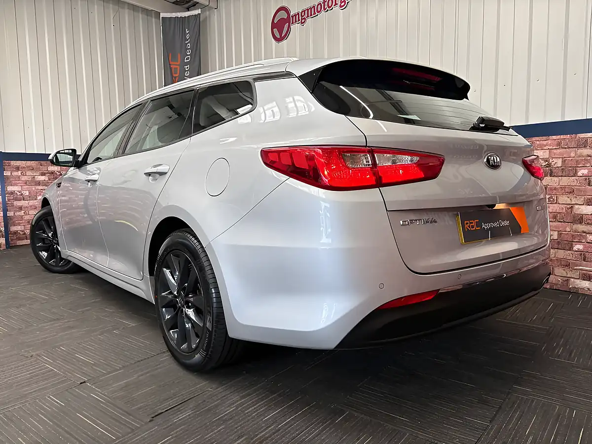 Used 2017 Kia Optima 2 Sportswagon Satin Silver - Interior and Exterior details 4