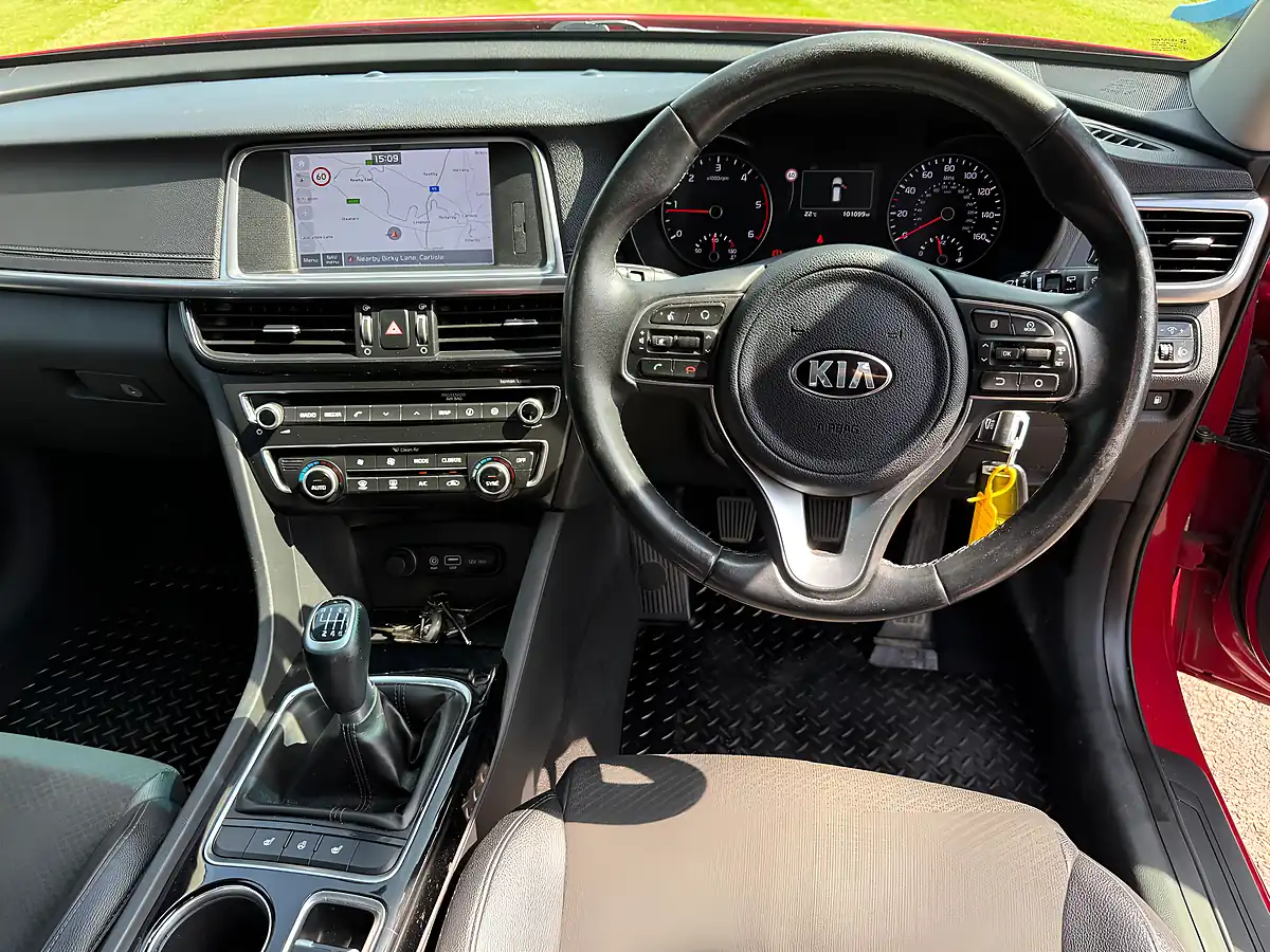 Used 2017 Kia Optima 3 Sportswagon Red - Interior and Exterior details 9