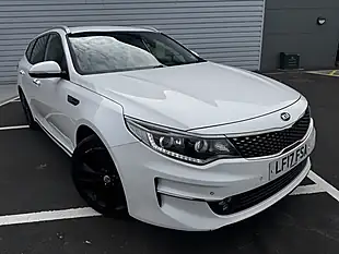 Used 2017 Kia Optima 3 White - Interior and Exterior details 3
