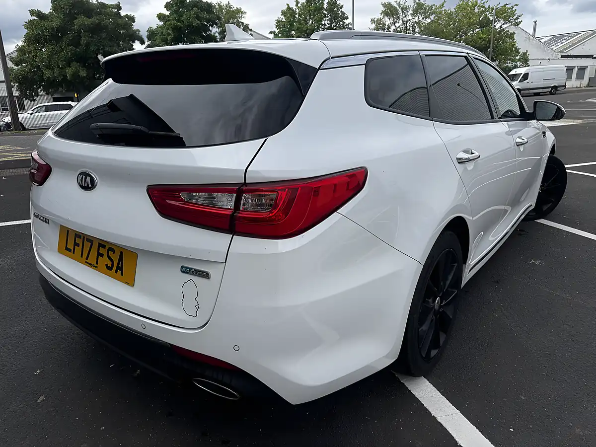 Used 2017 Kia Optima 3 White - Interior and Exterior details 4