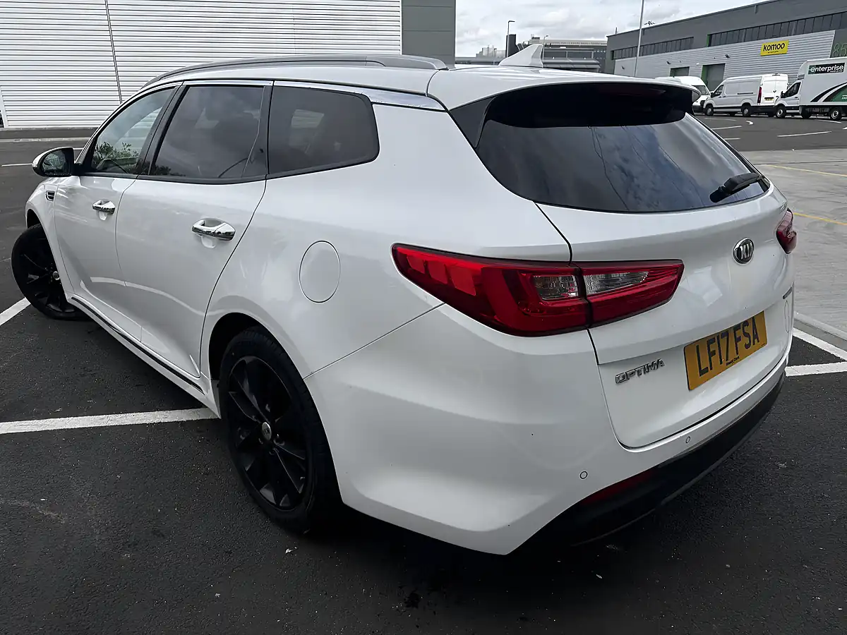 Used 2017 Kia Optima 3 White - Interior and Exterior details 5