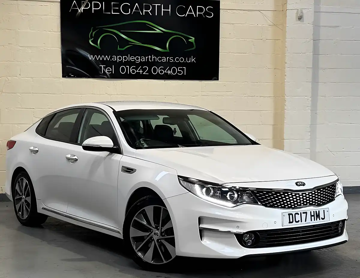 Used 2017 Kia Optima 3 White - Interior and Exterior details 13