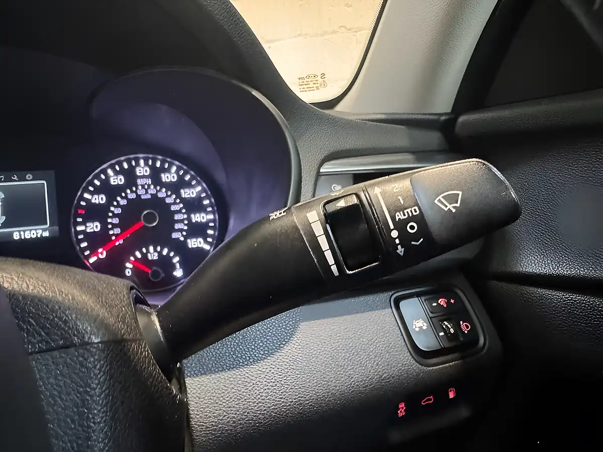 Used 2017 Kia Optima 3 White - Interior and Exterior details 19