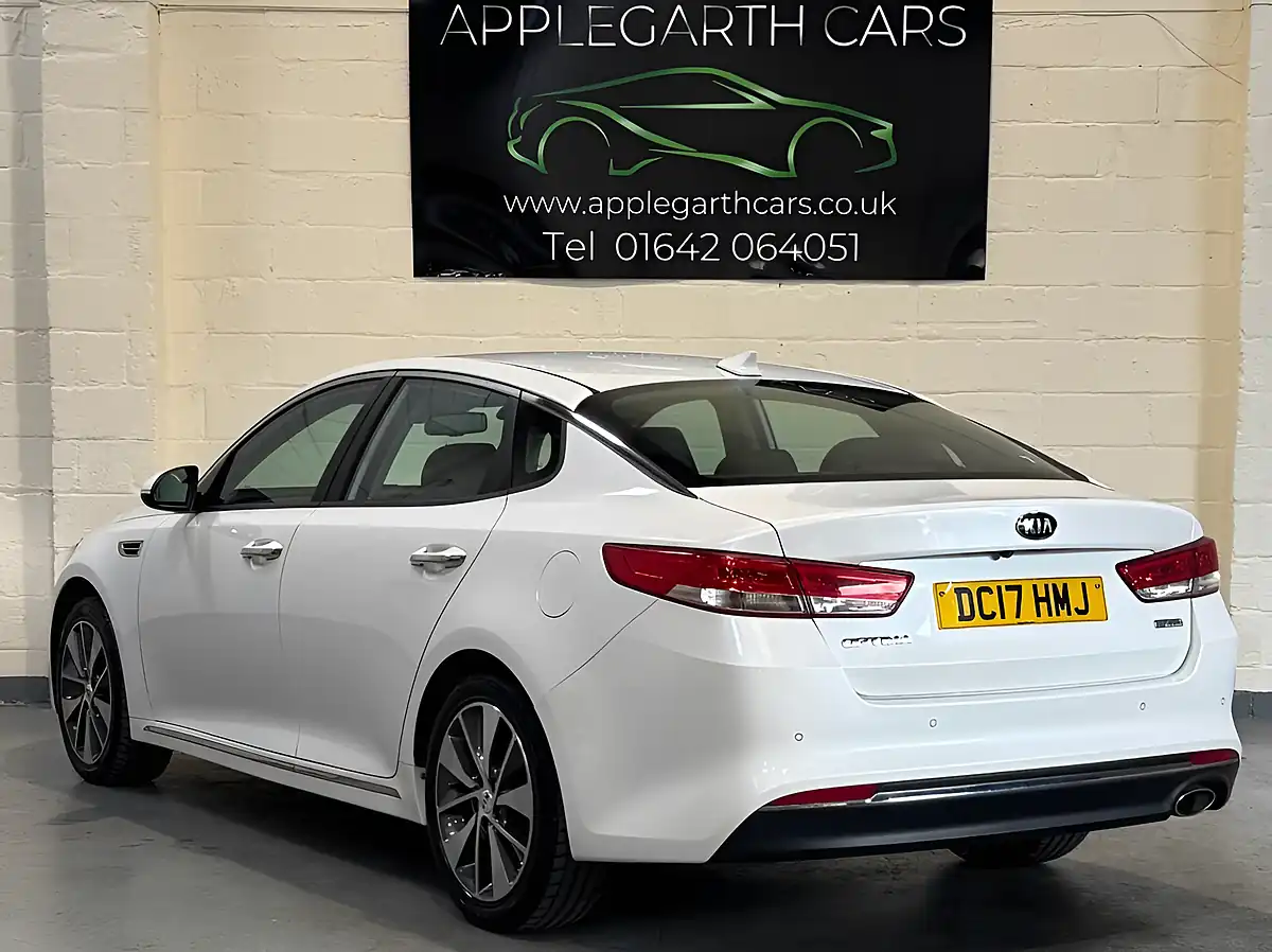 Used 2017 Kia Optima 3 White - Interior and Exterior details 7