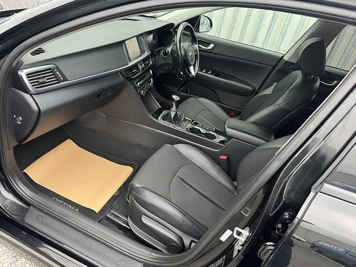 Used 2017 Kia Optima Isg 3 Black - Interior and Exterior details 10