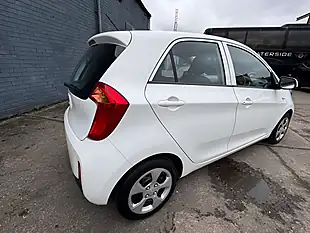 Used 2017 Kia Picanto 1 Air White - Interior and Exterior details 10