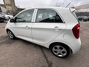 Used 2017 Kia Picanto 1 Air White - Interior and Exterior details 17