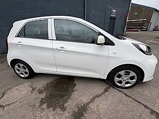Used 2017 Kia Picanto 1 Air White - Interior and Exterior details 7