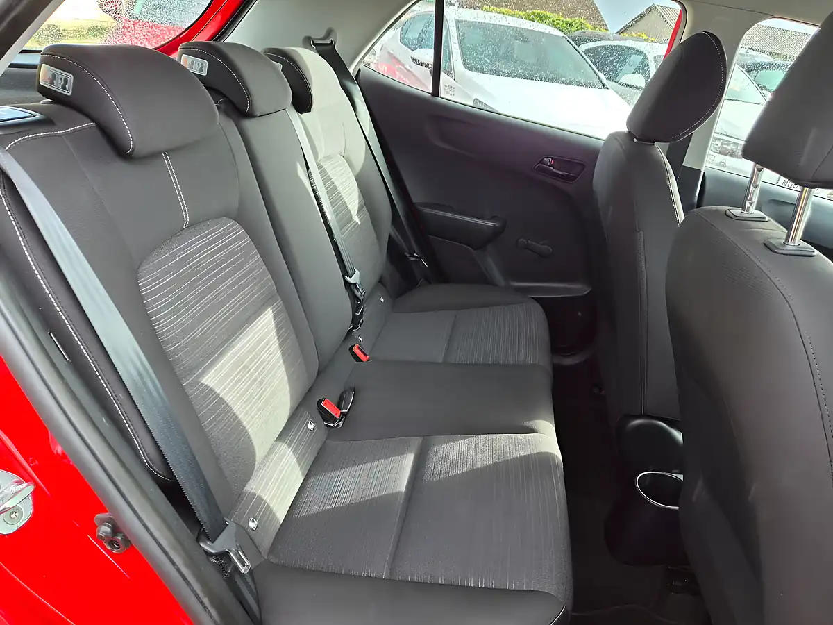 Used 2017 Kia Picanto 1 Red - Interior and Exterior details 14