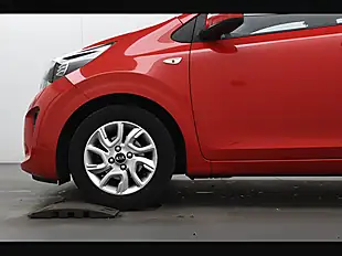 Used 2017 Kia Picanto 2 Chilli Red - Interior and Exterior details 10
