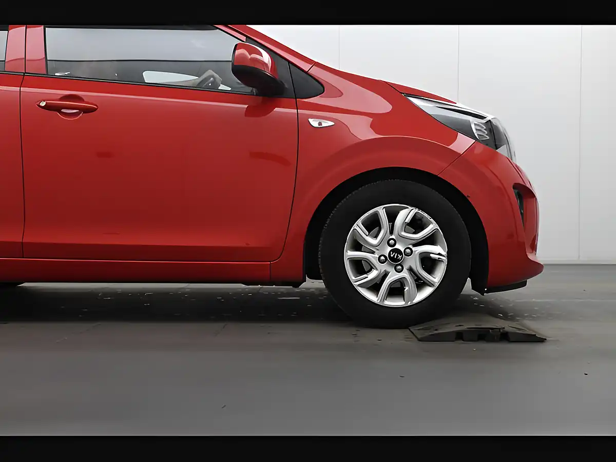 Used 2017 Kia Picanto 2 Chilli Red - Interior and Exterior details 17