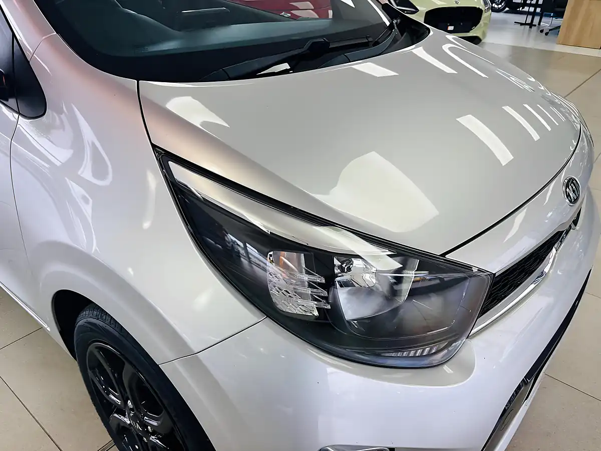 Used 2017 Kia Picanto 3 Silver - Interior and Exterior details 12